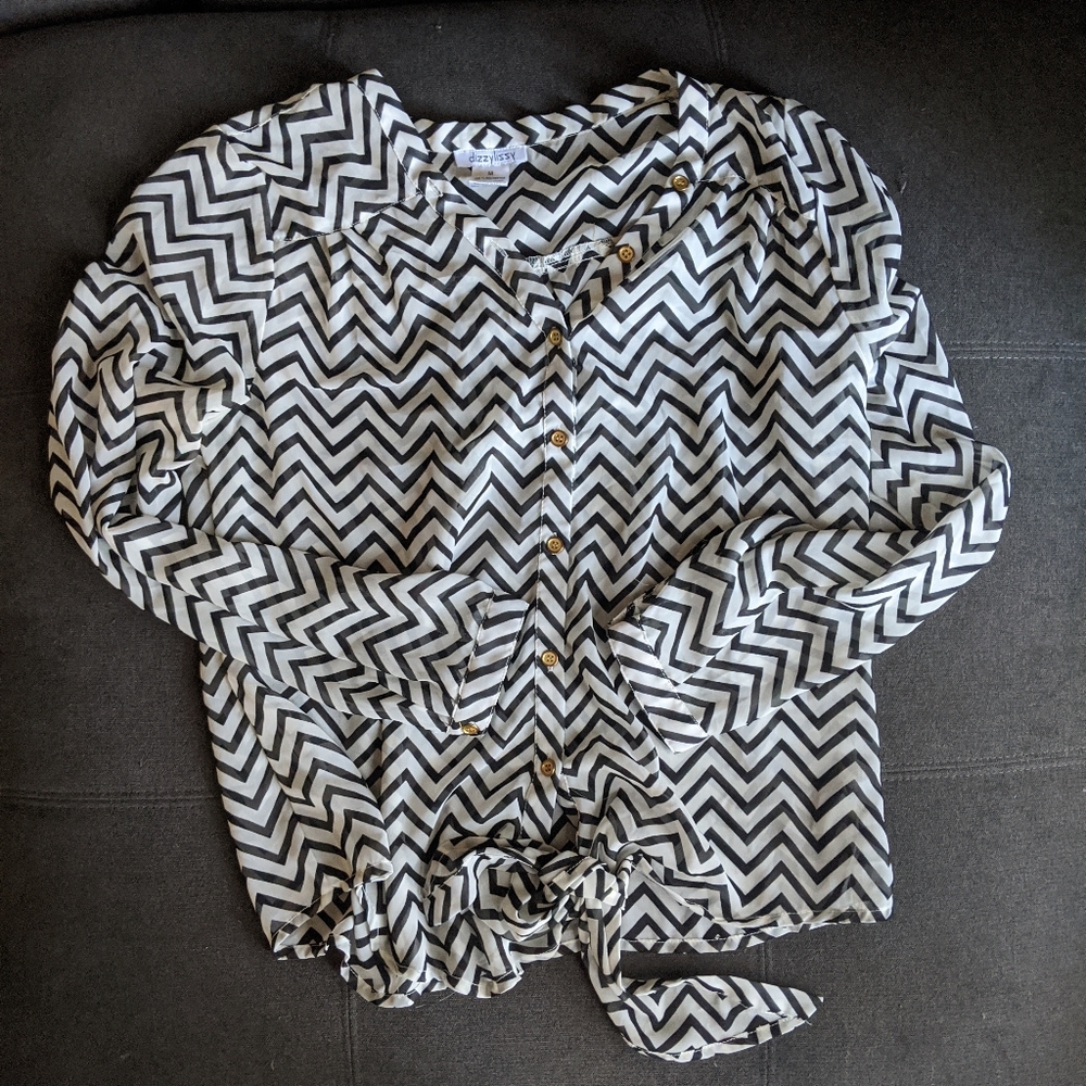 Patterned long sleeve shirt size M